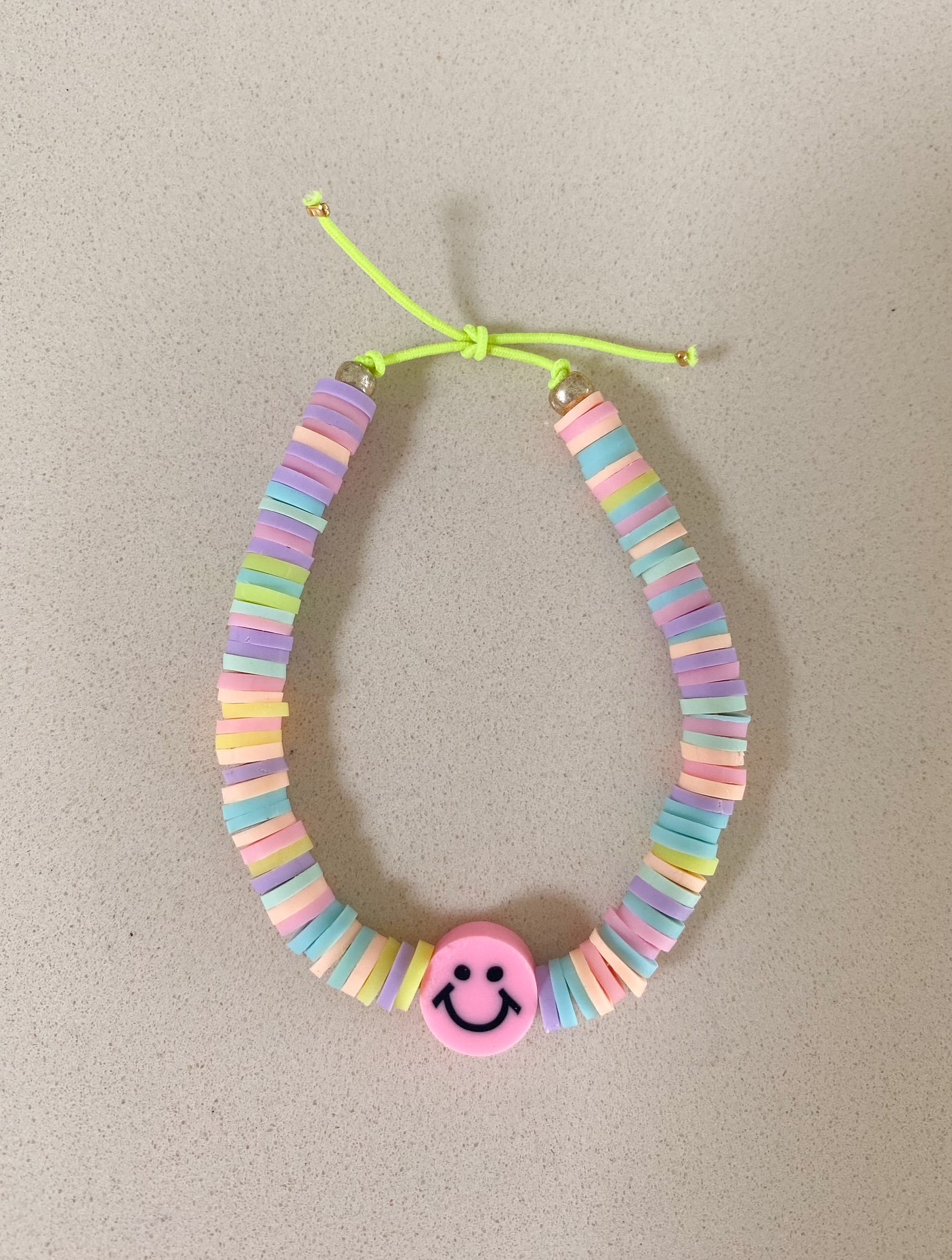 Armband bunt Smiley pink