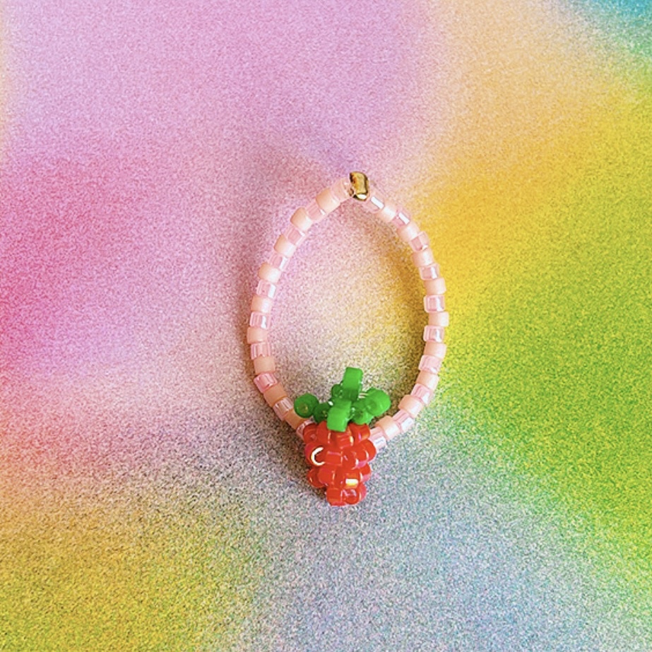 Ring mit Erdbeere