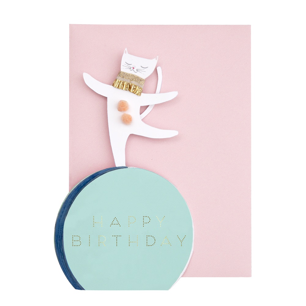 193110b_19E Grußkarte, rosa Hintergrund, weiße Katze mit goldener Halskrause und orangenen Pompons, runde mintgrüne Karte mit Aufdruck "Happy Birthday".