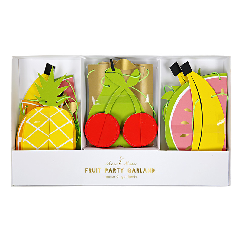 452037 Girlande, Papier, Fruchtmotive, Ananas gelb, Kirsche rot-grün, Banane gelb, Wassermelone rosa-grün, Verpackung transparent, Schriftzug golden.