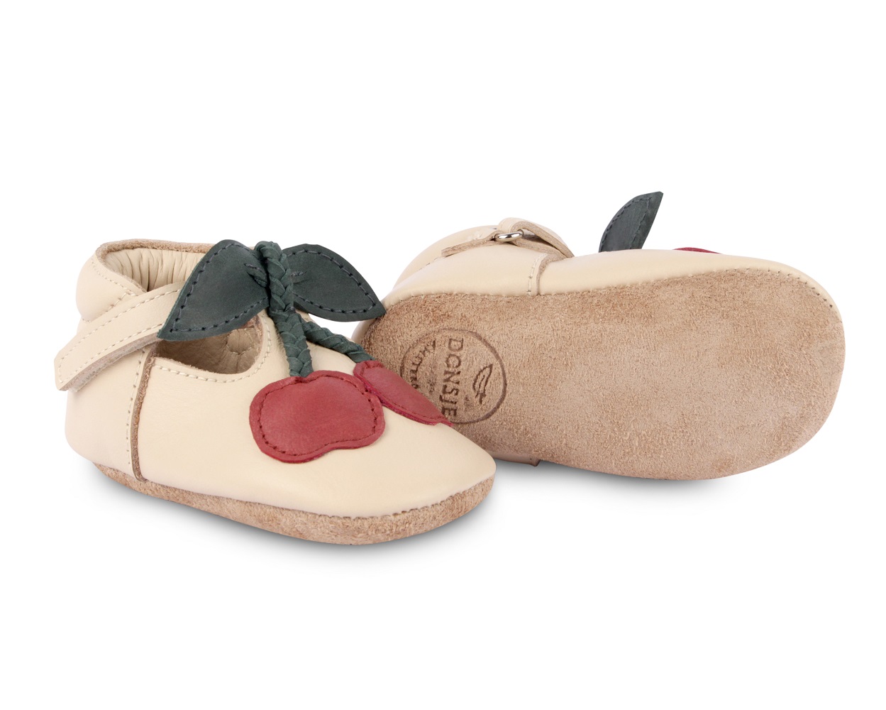 Nanoe-Cherry-SS Babyschuhe, hellbeige, Kirschenapplikation, dunkelgrüne Blätter, weiche Ledersohle, Klettverschluss.