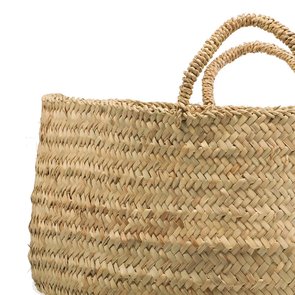 liv_jenliving_02_1024x1024-2x Geflochtener Korb, beige, runde Form, natürliche Materialstruktur, zwei Griffe.