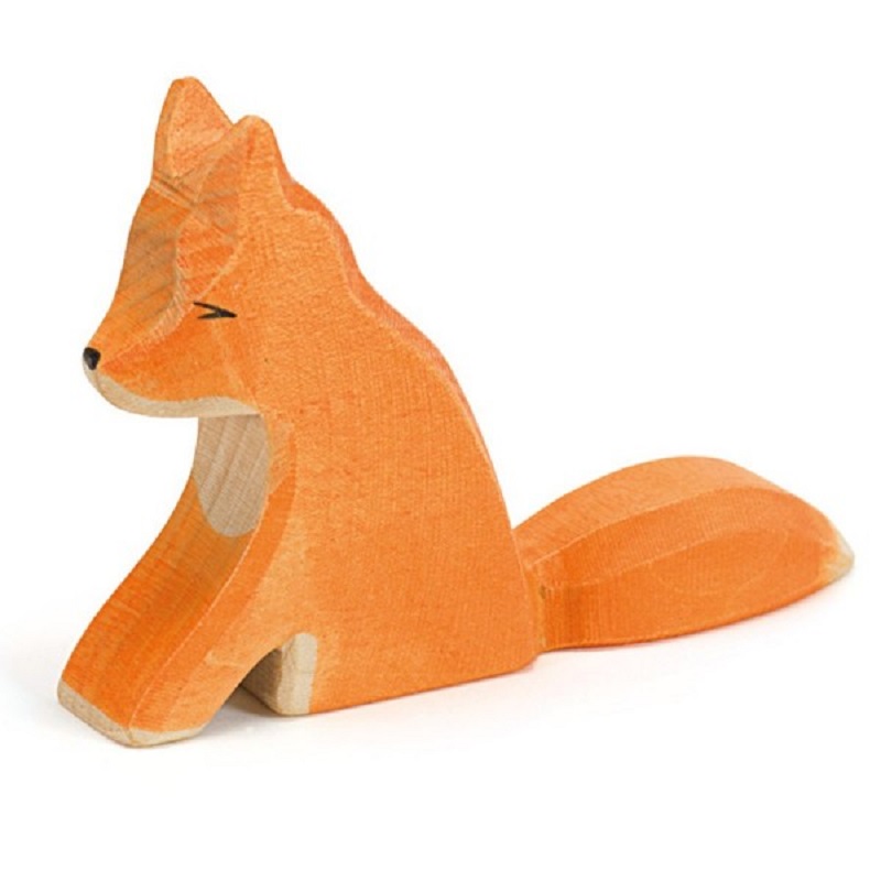 ostheimer-gross-sitzend_600x600 Holzfigur, Fuchs, orange, minimalistisch gestaltet, sitzende Position.