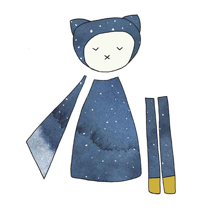 wallsticker_kids_fabelab_magician_raw Kinderspielzeug, Stoffpuppe, dunkelblau mit weißen Punkten, abstraktes Tiergesicht, Ohren, Schal, Beine mit gelben Füßen, keine sichtbaren weiteren Details.