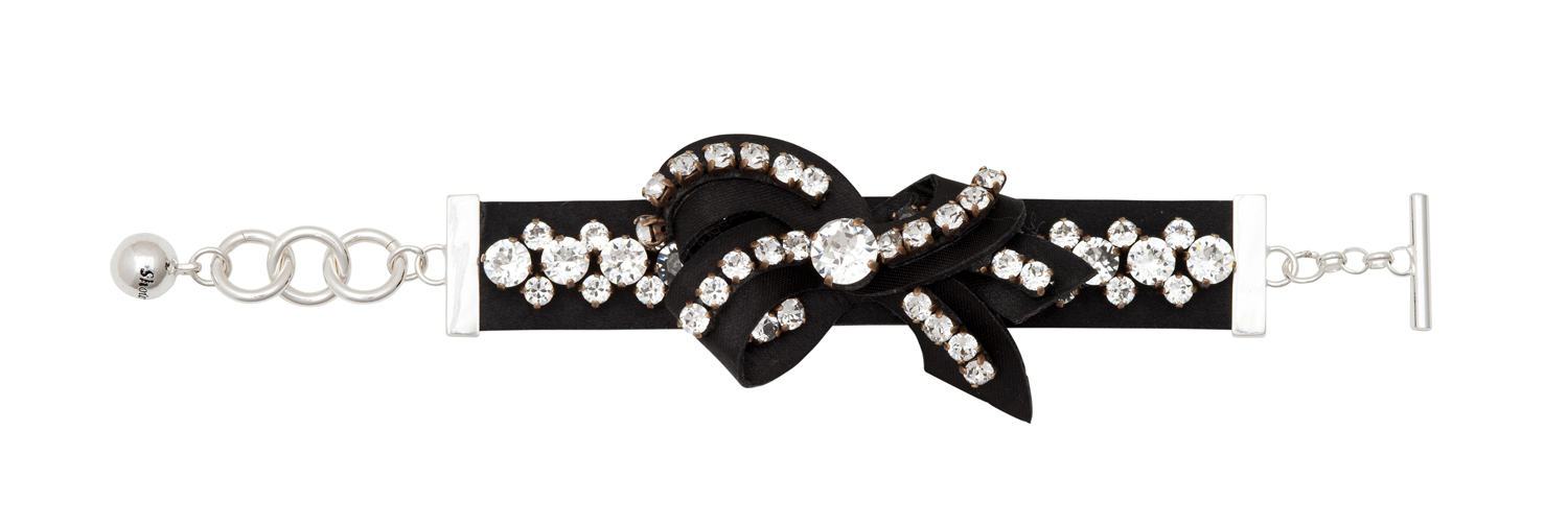 LEGEND-BOW-BRACELET-BLACK Armband, schwarzes Band, silberne Gliederkette, großer Schleife mit Strasssteinen, verzierte Kristalle.