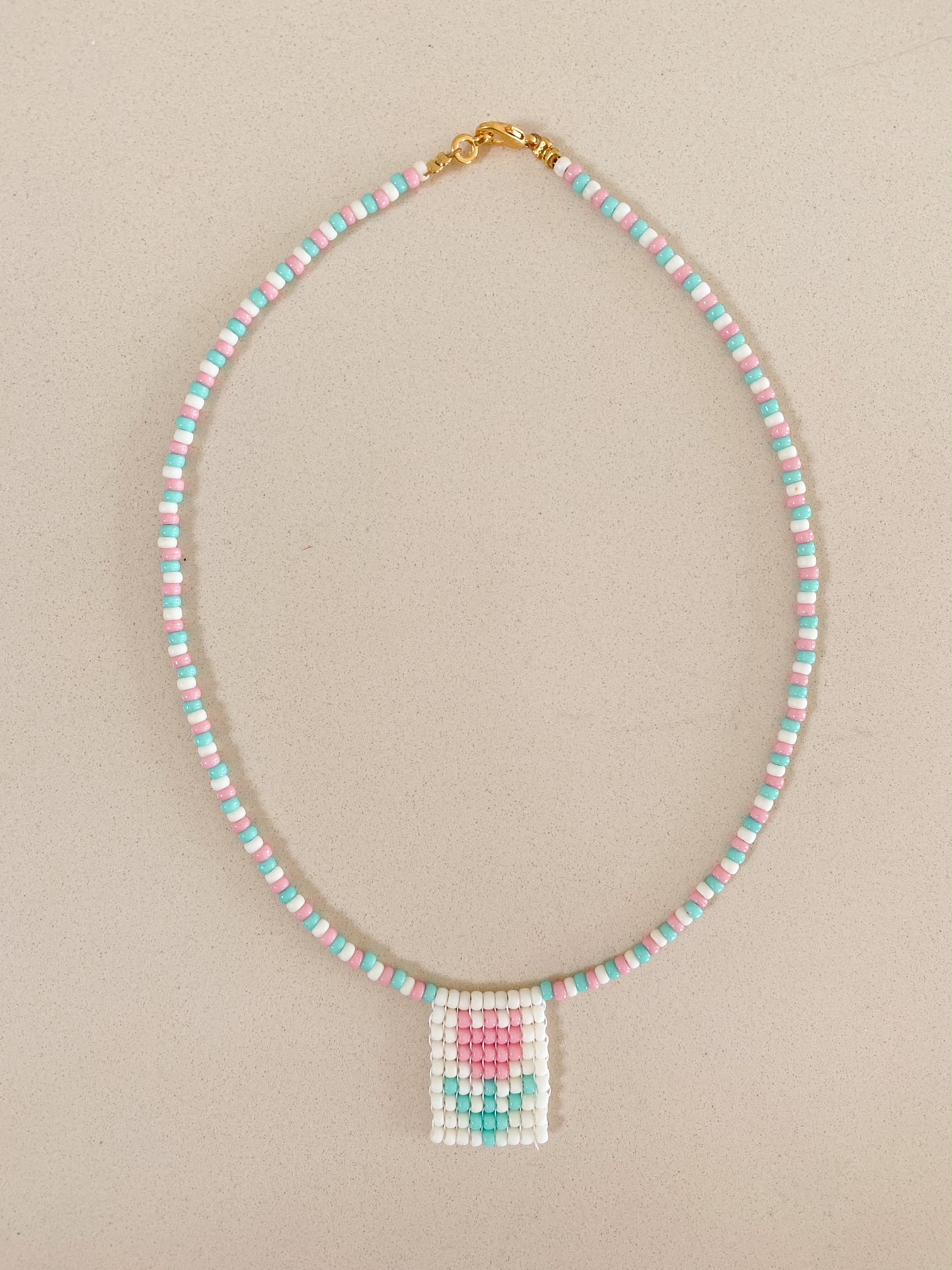 Kette mit Perlenanhänger Tulpe