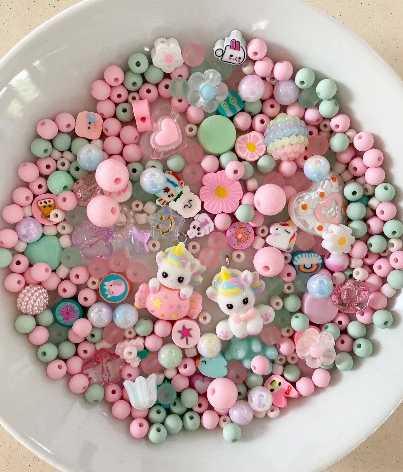 Perlenmix Anhänger 2x Einhorn