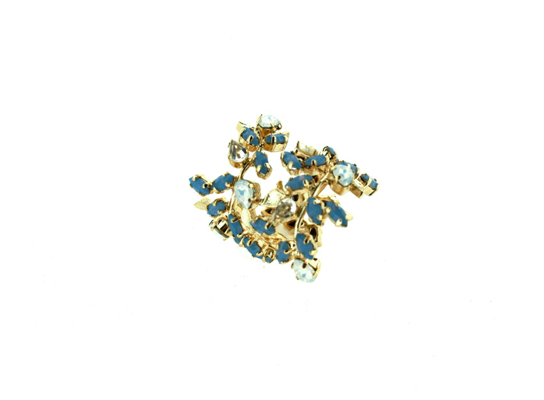 r-br303-g Brosche, goldfarben, blaue und klare Schmucksteine, florales Design.