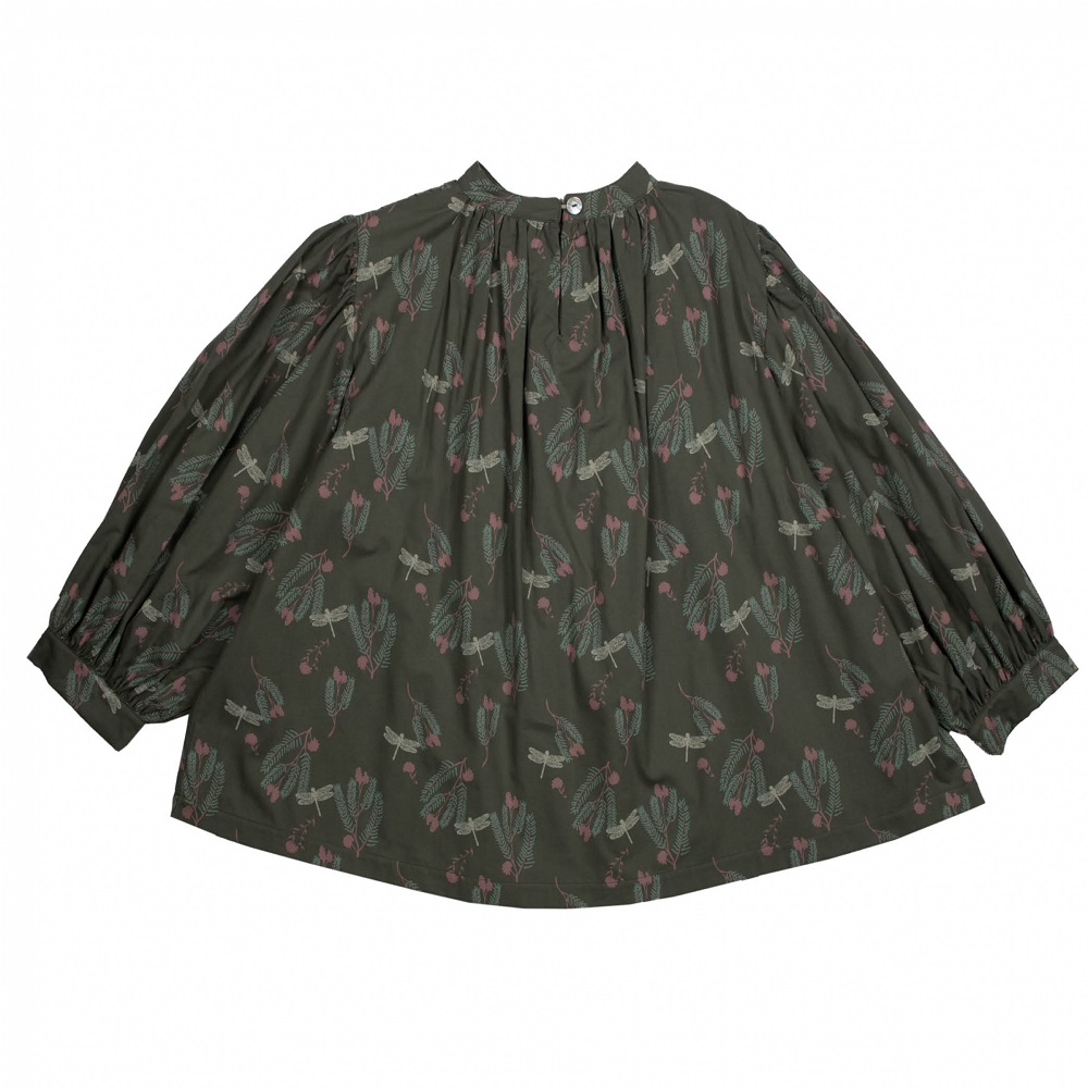 Bluse-gruen-hinten Bluse, dunkelgrün, florales Muster, Langarm, Knopfverschluss hinten.