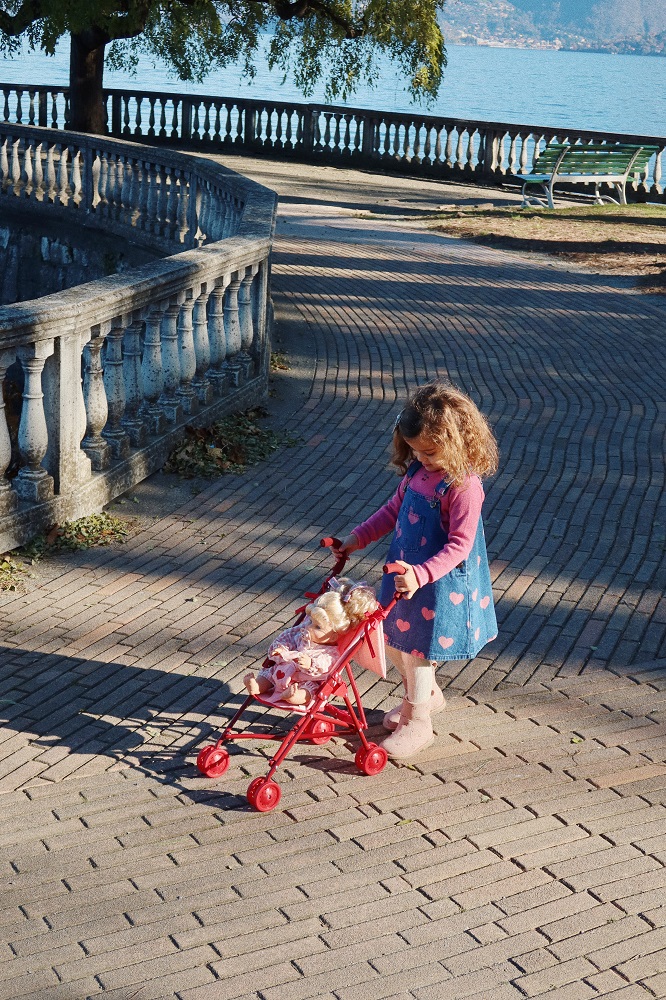 Jeanskleid mit Herzen 5-6 Jahre      