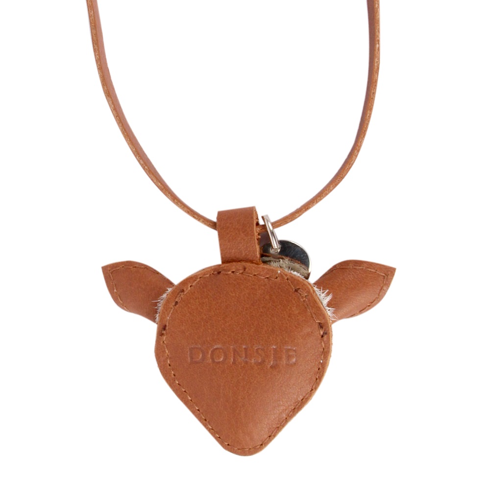 Wookie-necklace-Bambi-03 Lederhalskette, braun, Hirschmotiv, geprägter Schriftzug "DONSJE", verstellbares Band, Metallverschluss.