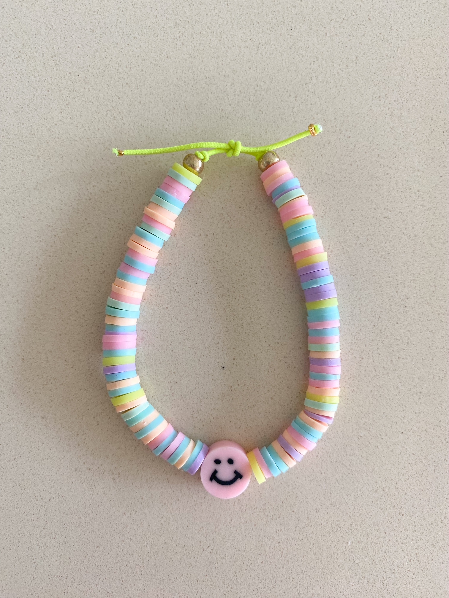 Armband bunt Smiley rosa